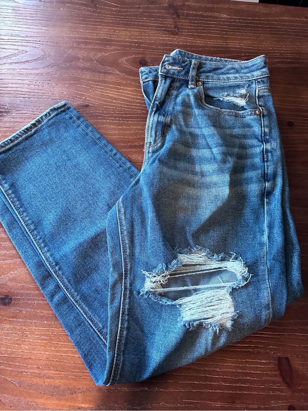 American Eagle Outfitters Distressed Blue Mom Jeans - Picture 1 of 6